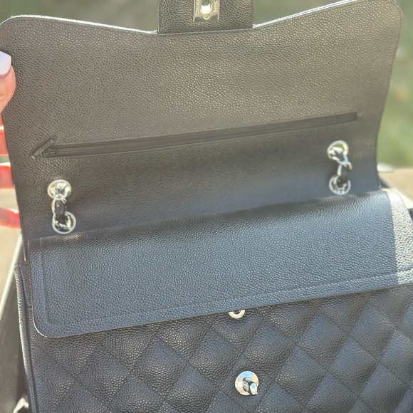 Chanel caviar large double flap bag - Picture 5 of 8